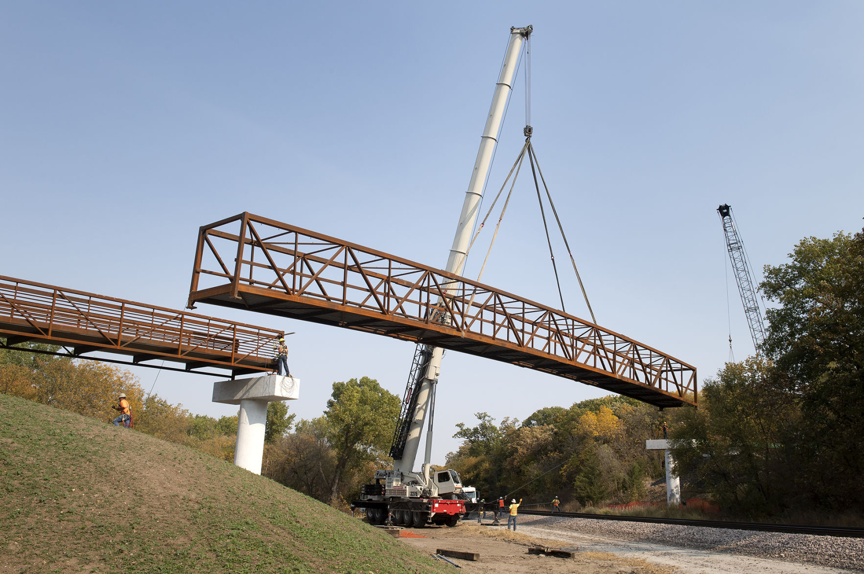 Rock Island to Jamaica North trail connector bridge